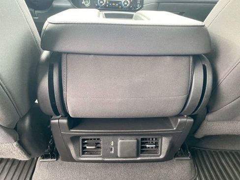 Used 2024 GMC Sierra 1500 SLE image 22