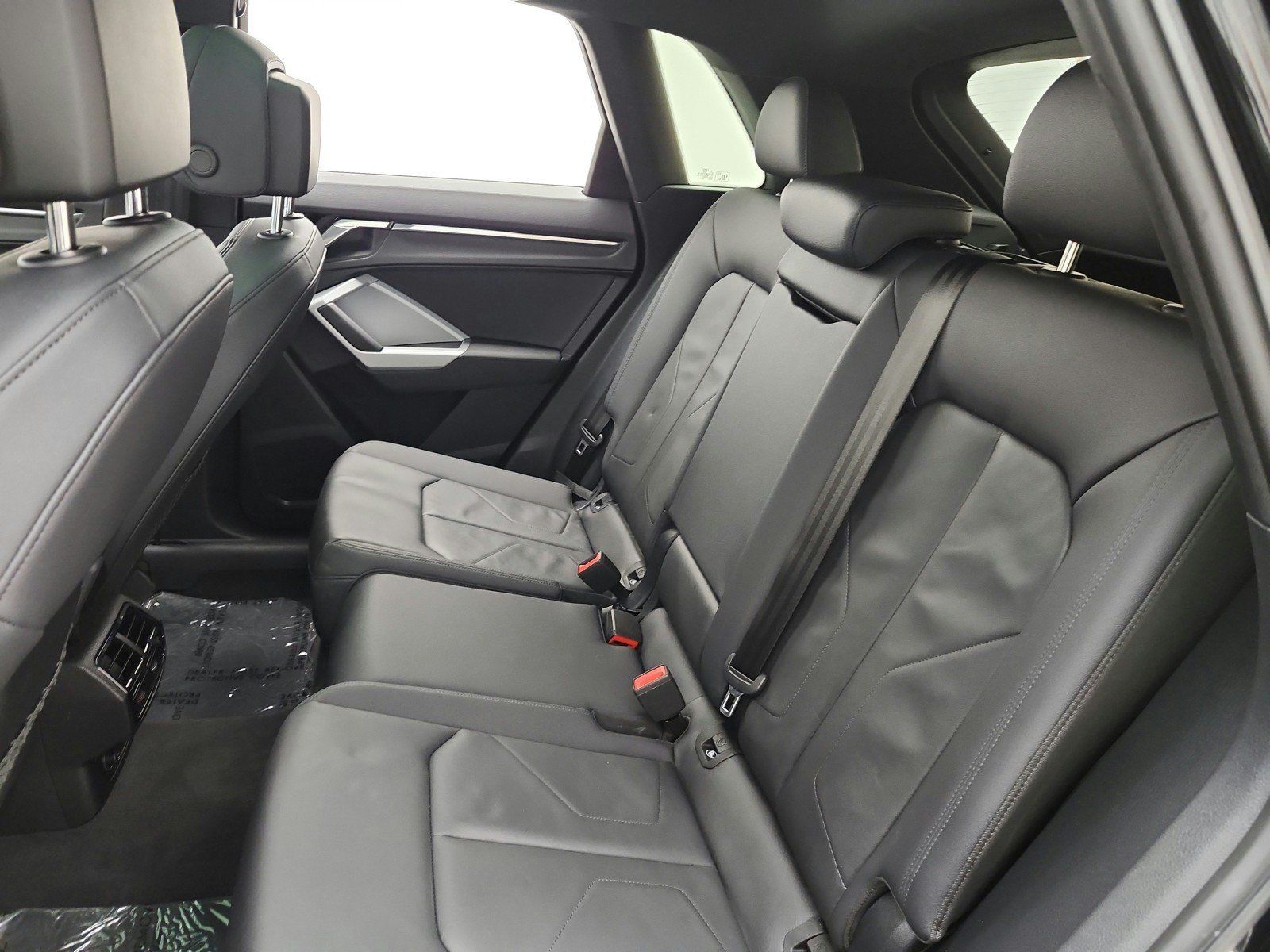 Used 2023 Audi Q3 2.0T Premium w/ Convenience Package AWD/4WD image 13