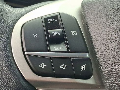 Used 2023 Ford Explorer XLT image 21