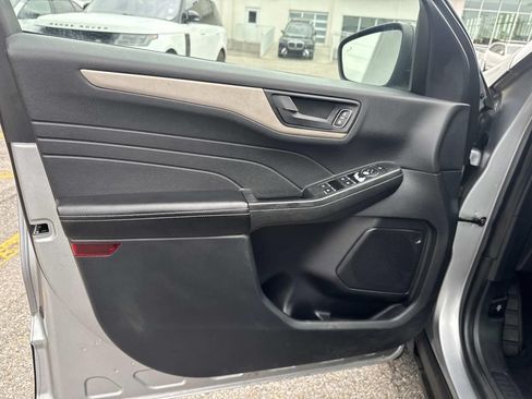 Used 2022 Ford Escape S FWD image 19