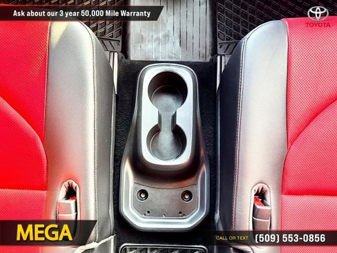 Used 2021 Toyota Highlander XSE image 22