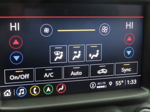 Used 2022 Chevrolet Silverado 2500 High Country AWD/4WD image 35