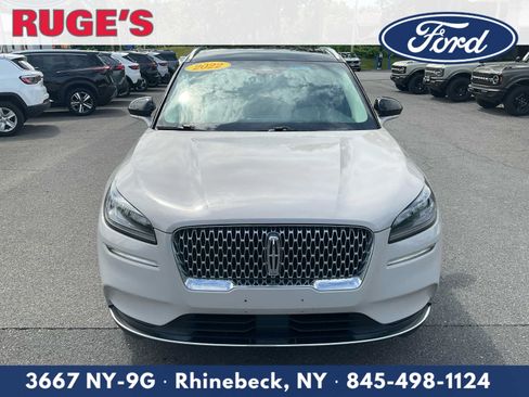 Used 2022 Lincoln Corsair AWD w/ Premium Package image 9