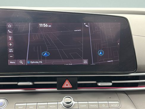 Used 2024 Hyundai Elantra SEL FWD image 17