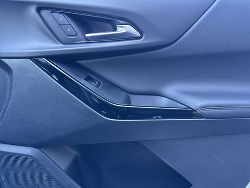 New 2026 Chevrolet Equinox LT FWD image 33