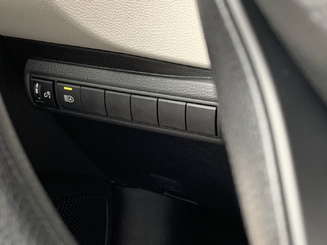 Used 2026 Toyota Corolla LE FWD image 15