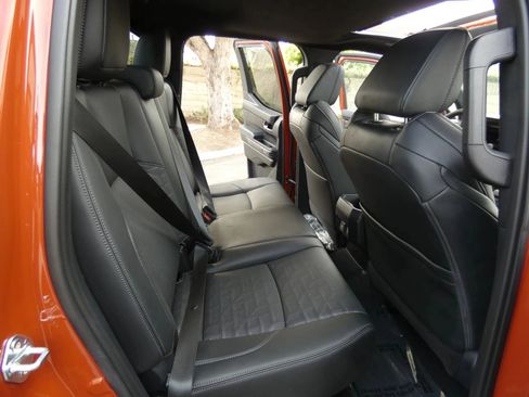 Used 2025 Toyota Tacoma TRD Off-Road w/ TRD Off Road Premium Package image 49