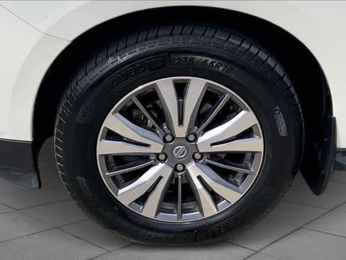 Used 2019 Nissan Pathfinder SL image 11