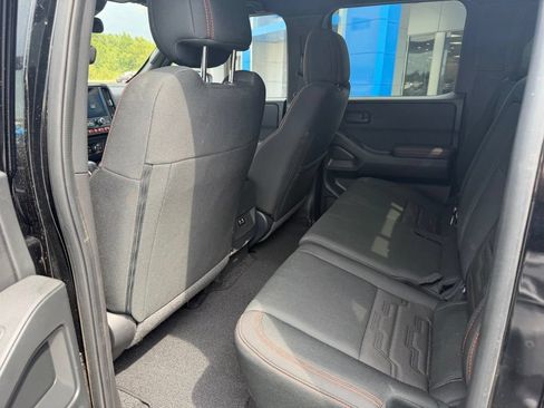 Used 2026 Nissan Frontier PRO-4X AWD/4WD image 16