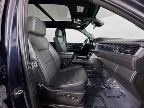 Used 2023 GMC Yukon XL Denali w/ Max Trailering Package image 28