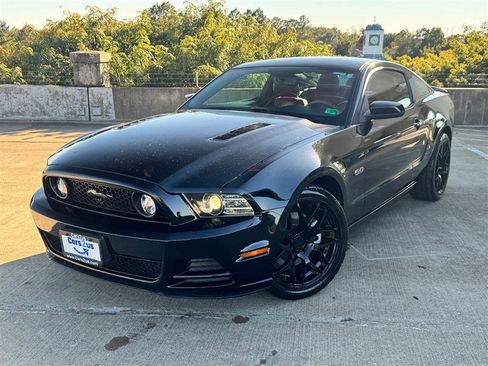 Used 2013 Ford Mustang GT Premium w/ Electronics Pkg image 2