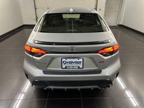 Used 2022 Toyota Corolla XSE FWD image 5