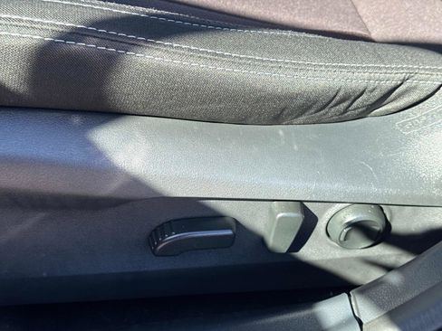 Used 2024 Subaru Outback Premium image 22