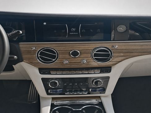 Used 2023 Rolls-Royce Ghost AWD/4WD image 21