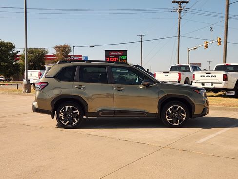 Used 2026 Subaru Forester Limited AWD/4WD image 7