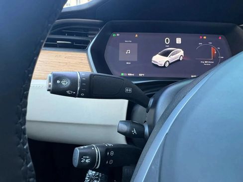 Used 2019 Tesla Model X Long Range AWD/4WD image 37
