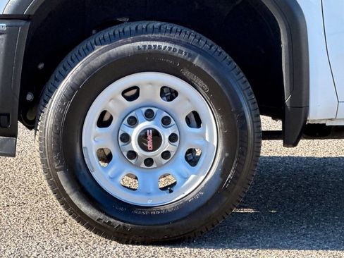 Certified 2024 GMC Sierra 2500 Pro AWD/4WD image 31