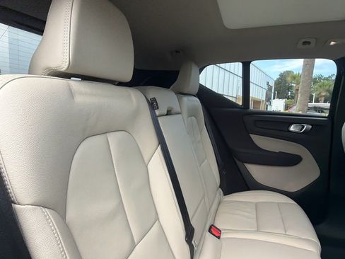 Used 2023 Volvo XC40 B5 Ultimate w/ Climate Package AWD/4WD image 27