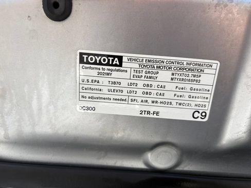 Used 2021 Toyota Tacoma SR5 RWD image 10