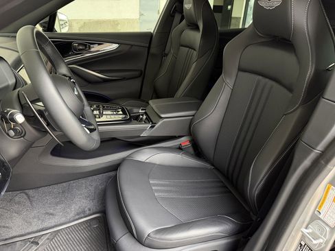 Used 2025 Aston Martin DBX 707 image 16