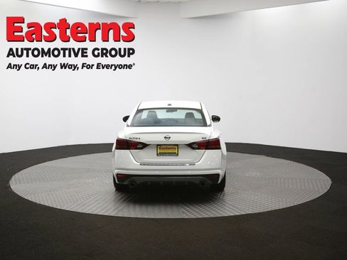 Used 2022 Nissan Altima 2.5 SR FWD image 35