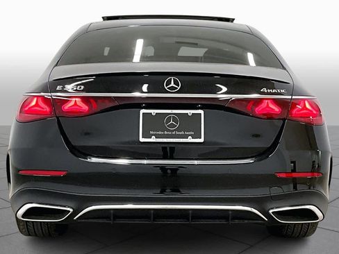 New 2025 Mercedes-Benz E 350 4MATIC Sedan image 4