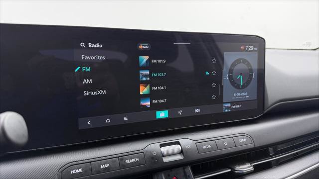 Used 2025 Kia K4 FWD image 31