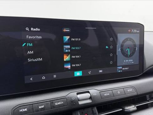 Used 2025 Kia K4 FWD image 31