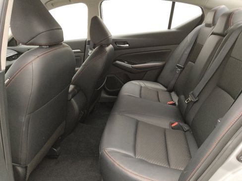 Used 2024 Nissan Altima 2.5 SR image 18