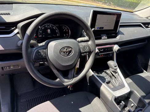 Used 2025 Toyota RAV4 LE image 9