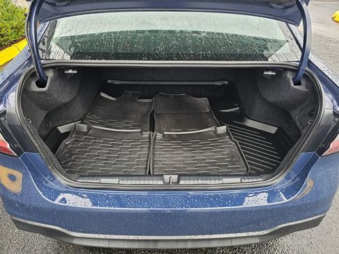 Certified 2025 Subaru Legacy Limited image 13