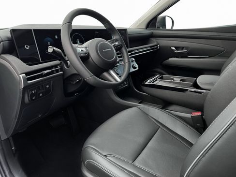 New 2025 Hyundai Tucson Limited image 14