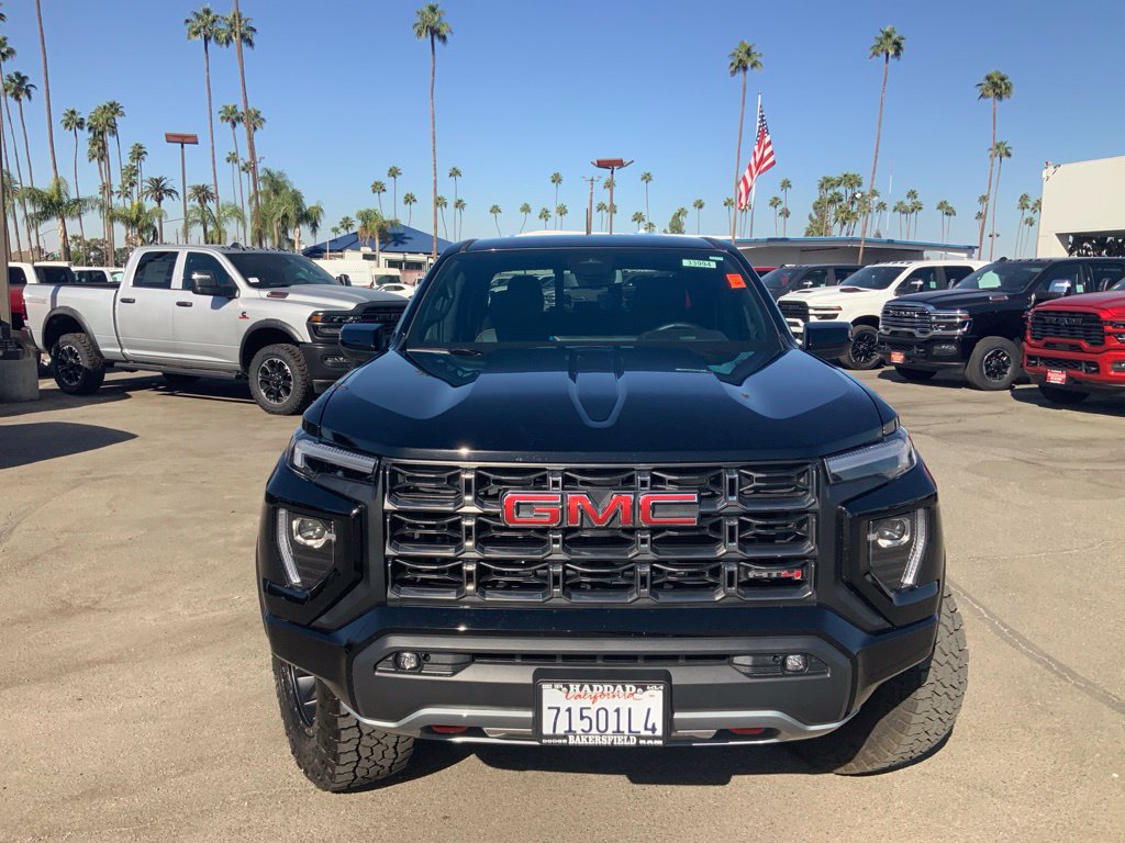 Used 2026 GMC Canyon AT4 w/ AT4 Premium Package AWD/4WD image 2