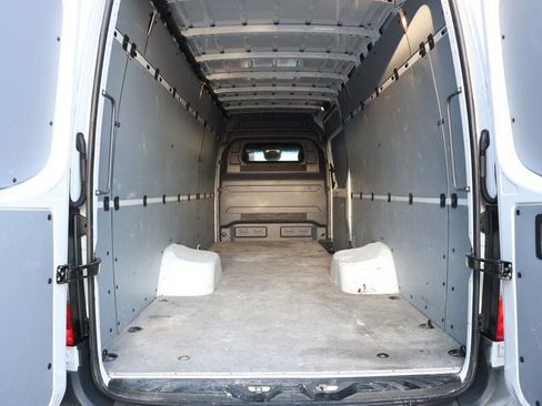 Used 2023 Mercedes-Benz Sprinter 4500 w/ Acoustic Package image 19