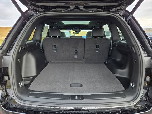 New 2025 Jeep Grand Cherokee Limited image 31