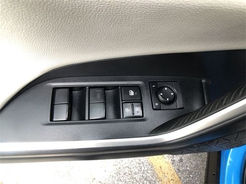 Used 2020 Toyota RAV4 Adventure image 13