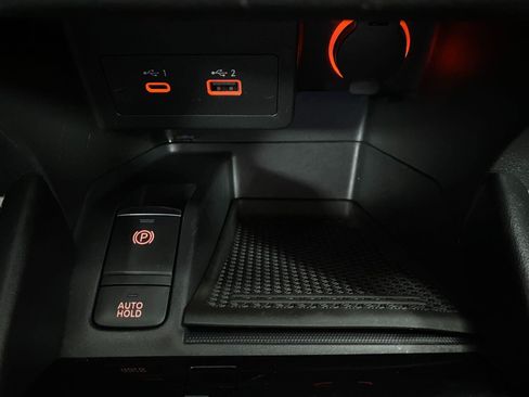 Used 2021 Nissan Kicks SV FWD image 24