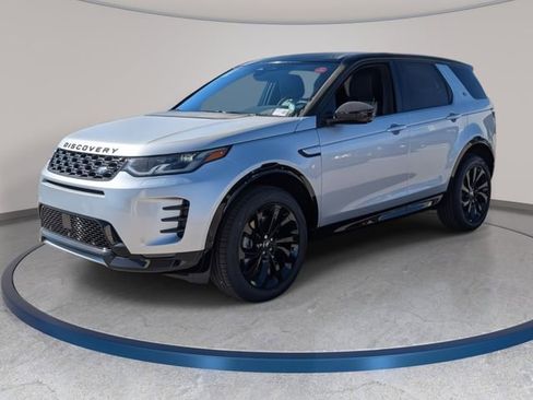 New 2025 Land Rover Discovery Sport Dynamic SE image 4