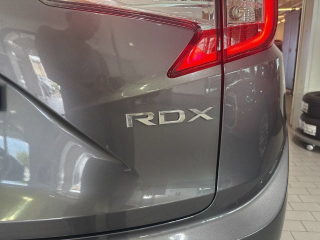 Used 2020 Acura RDX FWD image 17