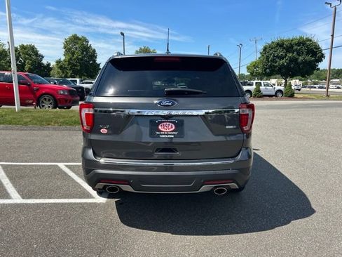 Used 2018 Ford Explorer XLT w/ Equipment Group 202A AWD/4WD image 6