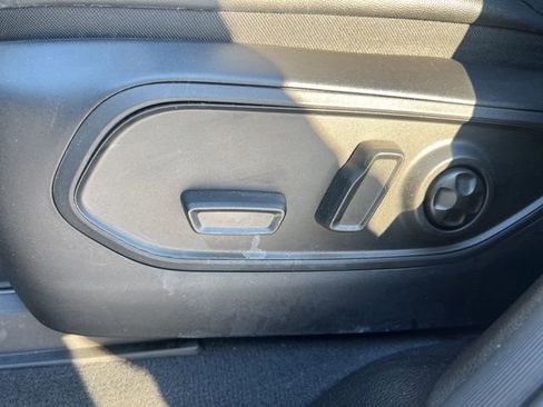 Used 2023 Jeep Grand Cherokee Altitude image 29