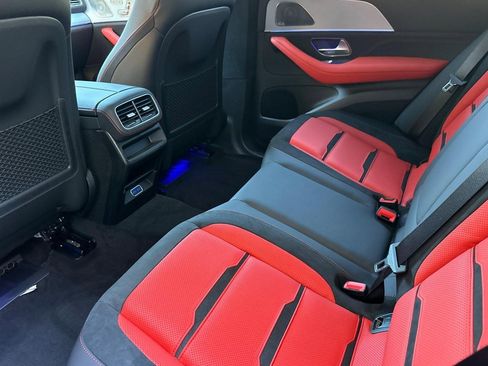 Used 2025 Mercedes-Benz GLE 63 AMG S image 21