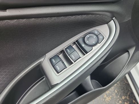 Used 2025 Chevrolet Malibu LT image 21