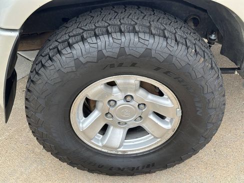 Used 2000 Toyota 4Runner Limited image 36