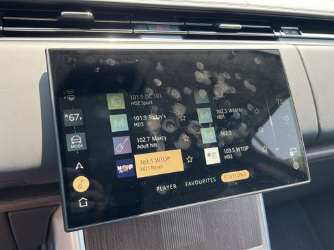 Used 2025 Land Rover Range Rover Autobiography AWD/4WD image 15