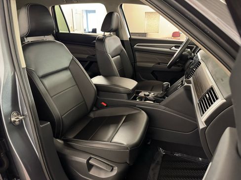 Used 2023 Volkswagen Atlas SE image 40