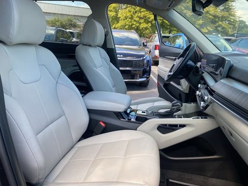 Used 2025 Kia Telluride SX image 21
