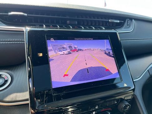 Certified 2025 Jeep Grand Cherokee Laredo X w/ Luxury Tech Group I AWD/4WD image 19