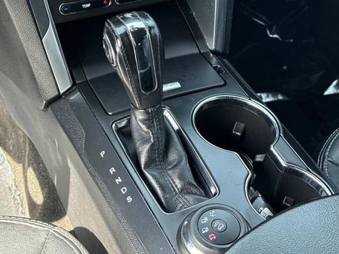 Used 2018 Ford Explorer Limited w/ Equipment Group 301A image 21