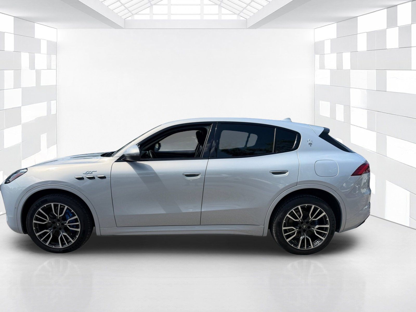Used 2023 Maserati Grecale GT AWD/4WD image 4